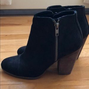 Black Booties! 6.5